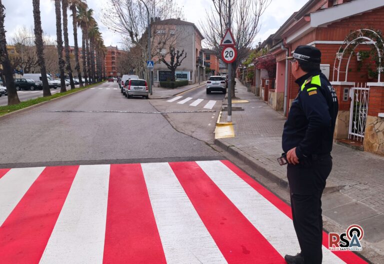 Canvi de circulació al carrer Pintor Pablo Picasso per millorar la seguretat  a la zona